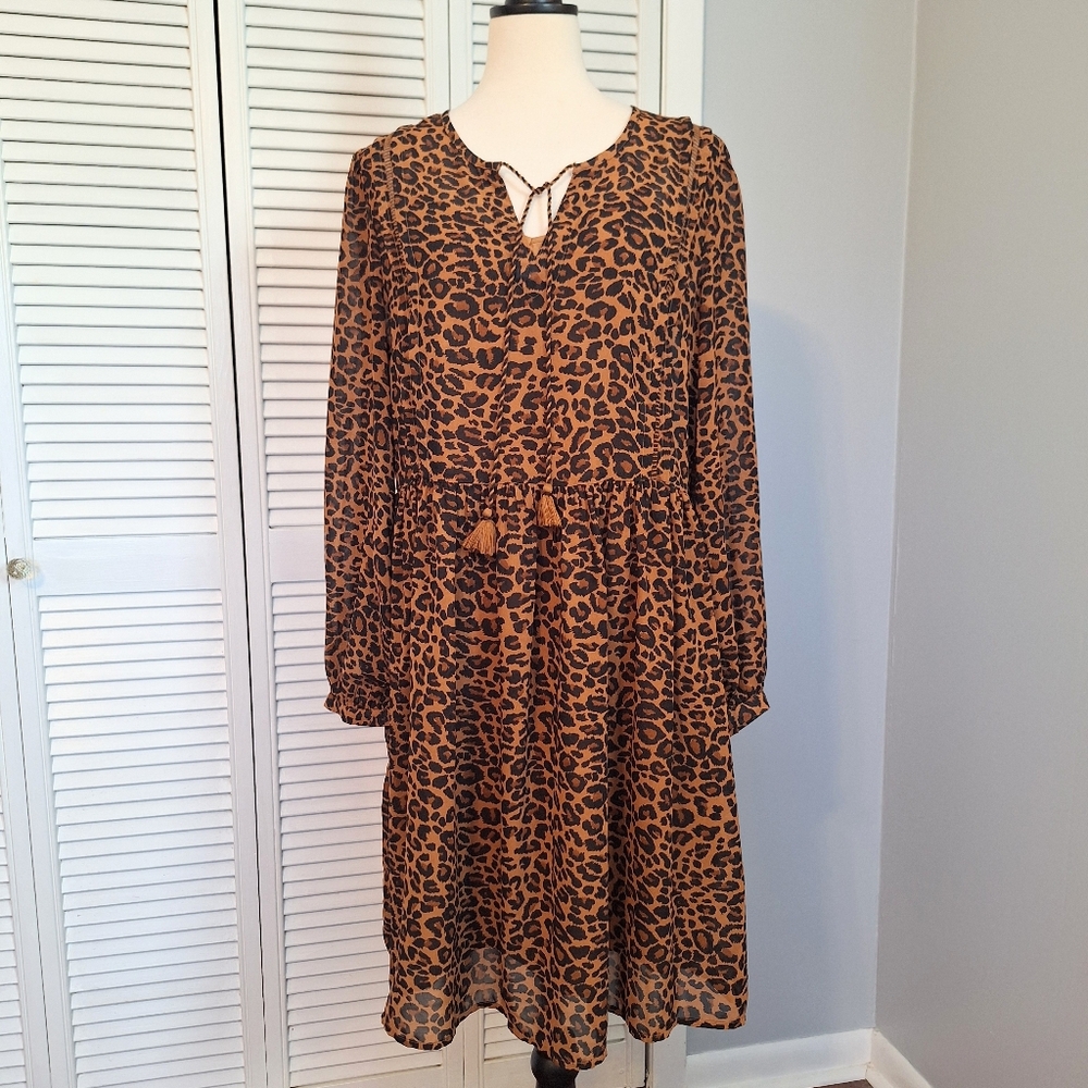 Time and Tru Leopard Print Long Sleeve Dress Sz Medium 8-10 - Picture 9 of 9